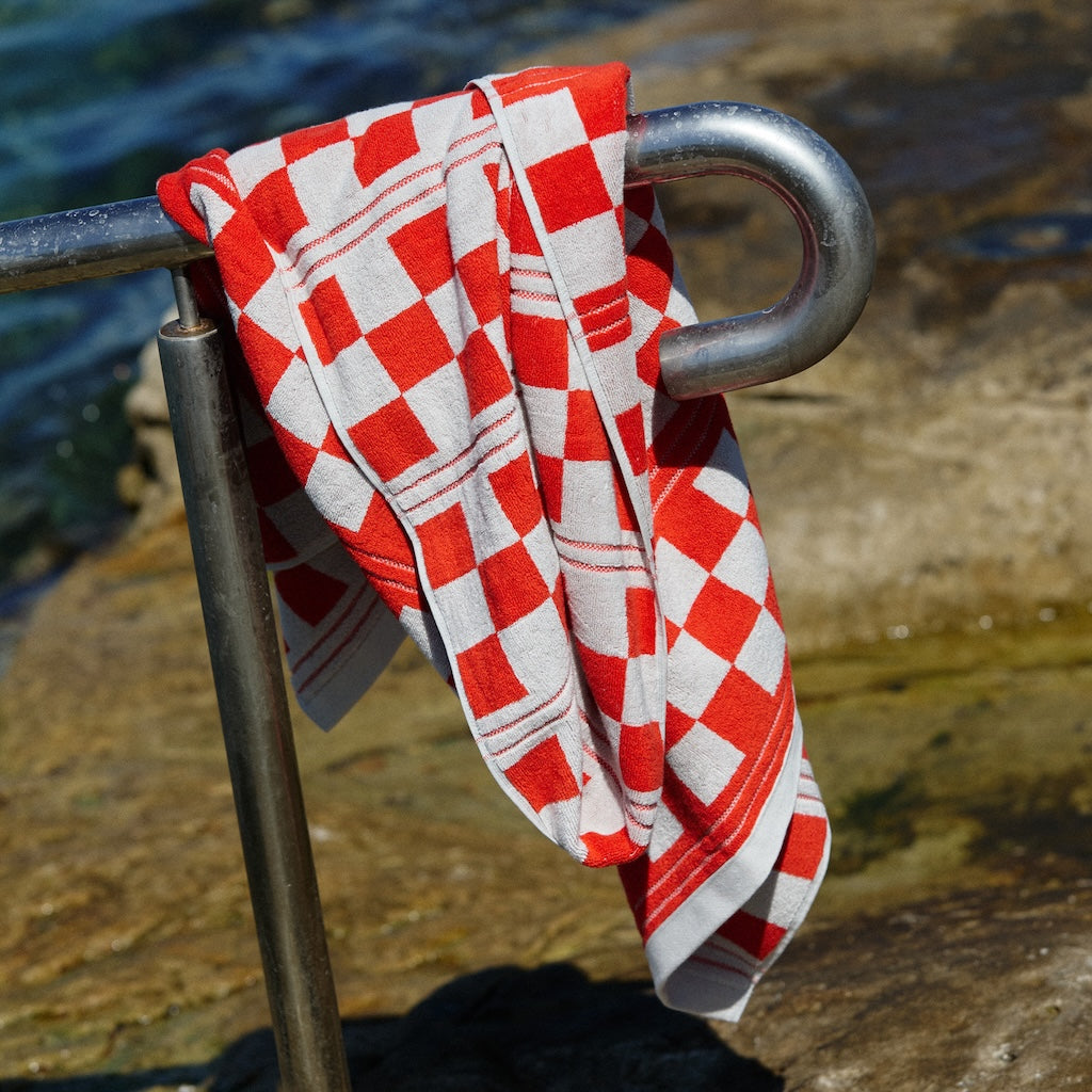 Busby Organic Cotton Pool Towel | Cloud & Ranch Red