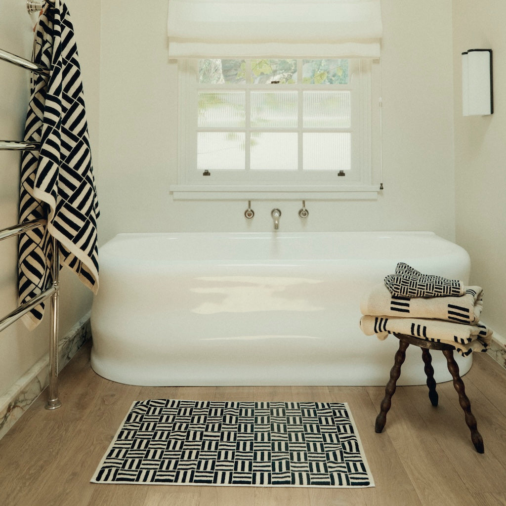 Claremont Bath Towel | Sand & Noir