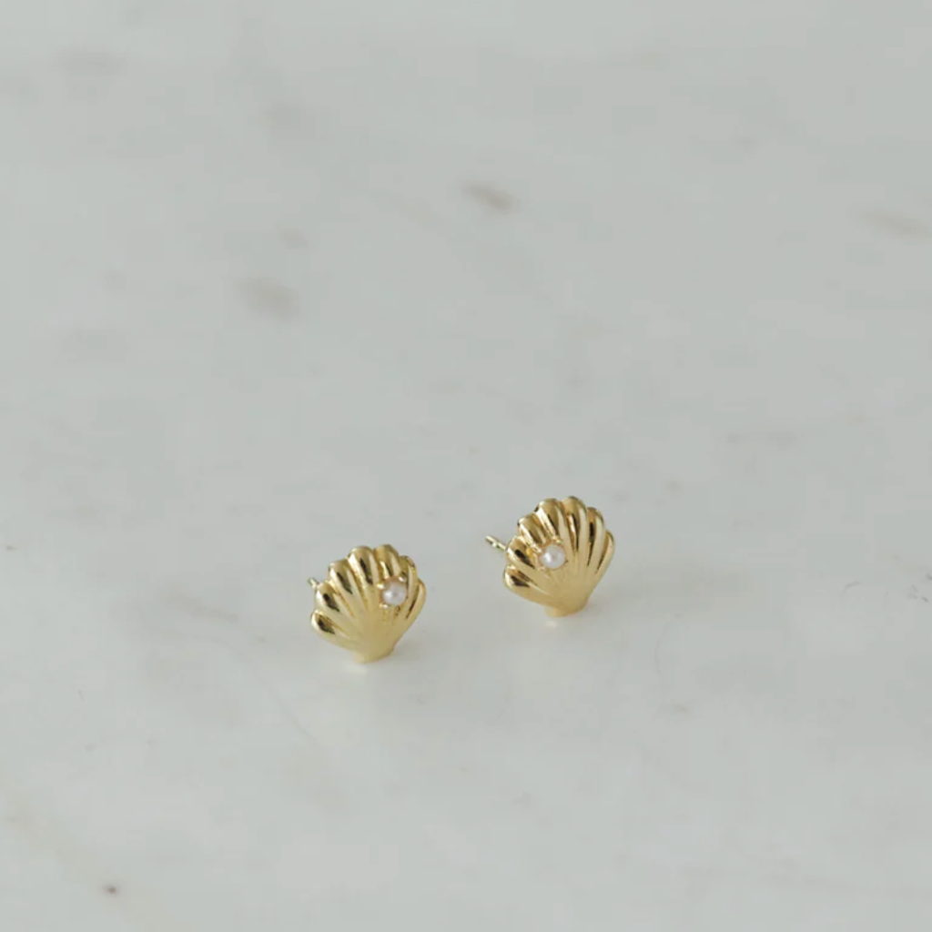 Super She Shell Studs