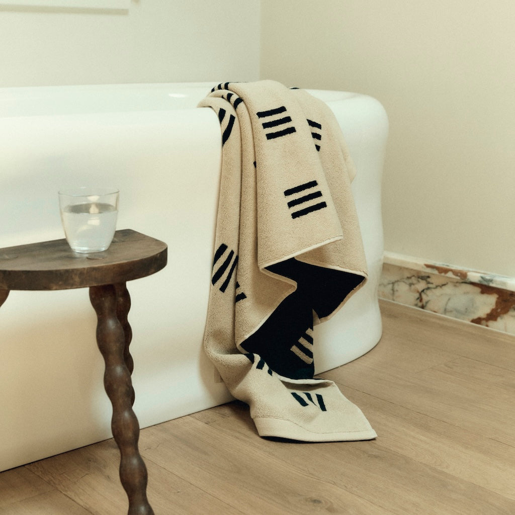Claremont Bath Towel | Sand & Noir