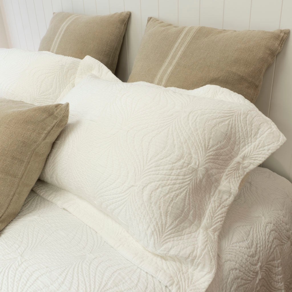 Lantern Bed Cover Set